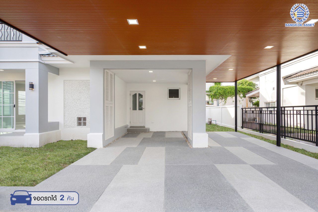 บ้านมือสองตกแต่งใหม่ แบรนด์ LH หลังมุม ม.มัณฑนา ติดถนนราชพฤกษ์  เนื้อที่ 67.6 ตร.ว. มีพื้นที่สนามหญ้าด้านข้างกว้างกว่า 100 ตร.ม. ฟังก์ชัน 3 ห้องนอน 3 ห้องน้ำ จอดรถได้ 2 คัน Facilities ตอบโจทย์ทุกกิจกรรม! บนทำเลใกล้วงเวียนพระราม5 เซ็นทรัลเวสต์เกต และรถไฟฟ้า "สถานีบางรักน้อยท่าอิฐ"